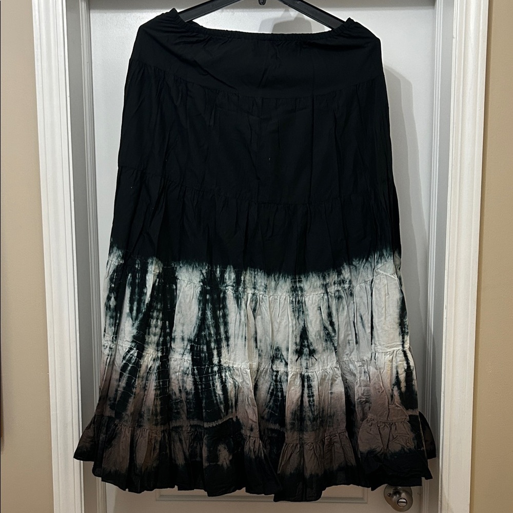 Karen Kane Black and Cream Tie-Dye Maxi Skirt